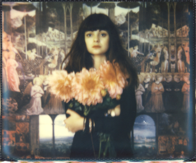 Flowers for Zoé / Portrait  photography by Photographer Sophie Alyz ★2 | STRKNG