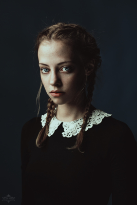 sandra löwenherz / Portrait  Fotografie von Fotografin Ana Lora ★77 | STRKNG