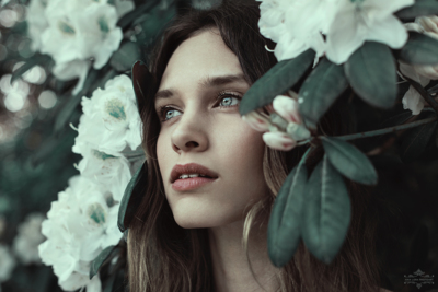 janina. / Portrait  photography by Photographer Ana Lora ★77 | STRKNG