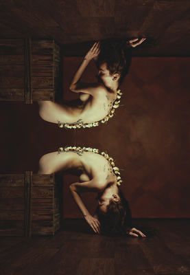 eva / Creative edit  photography by Photographer Ana Lora ★77 | STRKNG