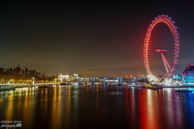 London Eye / Nacht  Fotografie von Fotograf Zisimos Zizos | STRKNG