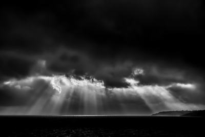 Searchlight / Fine Art  Fotografie von Fotograf Paul Hamilton ★2 | STRKNG