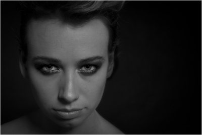 Black Eyes / Portrait  Fotografie von Fotograf John Griesheimer | STRKNG