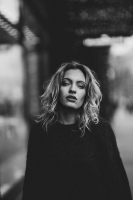 Lovis Lena Linzing / Portrait  Fotografie von Fotograf pollography ★16 | STRKNG