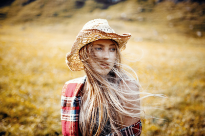 Zoe / Portrait  photography by Photographer pollography ★16 | STRKNG