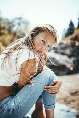 Zoe / Portrait  photography by Photographer pollography ★16 | STRKNG