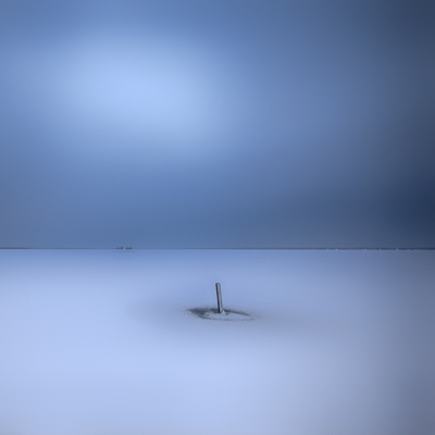 Aesthetic Contemplation / Nacht  Fotografie von Fotograf Volker Birke ★2 | STRKNG