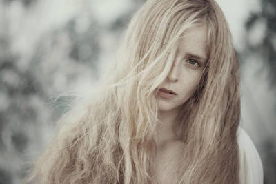 Ghosts / Portrait  photography by Model Alessandra ★19 | STRKNG