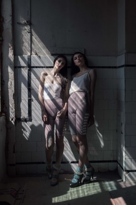 Geanina &amp; Edna / Fashion / Beauty  photography by Photographer Debora Di Donato ★1 | STRKNG