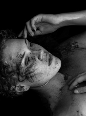 Janina / Black and White  photography by Photographer Maren_Fotografie ★2 | STRKNG