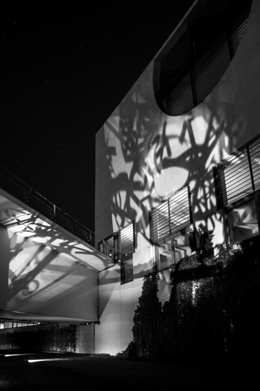 Shodows of Power by CITPELO Shadow Art at Bundeskanzleramt Berlin - &copy; Nil Rath | Architektur