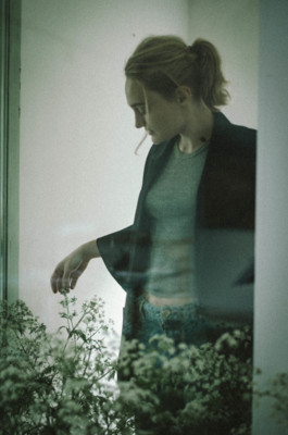 Behind the light / People  photography by Photographer Mathilda Renoir ★1 | STRKNG