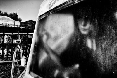 Schwarz-weiss  Fotografie von Fotografin Maria Kappatou ★4 | STRKNG