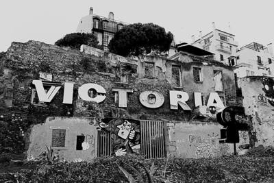 Victoria / darker lisbon / Lost places  Fotografie von Fotografin Jea Pics | STRKNG