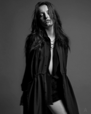 Break on through... to the other side / Portrait  photography by Photographer Andriete Le Secq ★1 | STRKNG