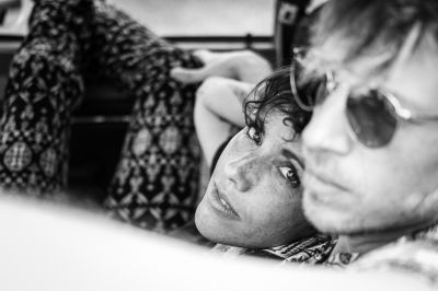 Couple / Schwarz-weiss  Fotografie von Fotograf Herr Bert ★7 | STRKNG