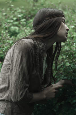 Hiding inside the rainy morning / Fine Art  Fotografie von Fotografin Daria Amaranth ★1 | STRKNG