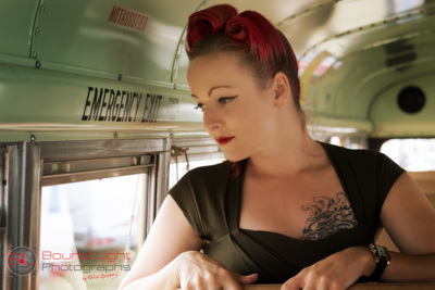 PinUp-Bus / Portrait  Fotografie von Fotograf BoundLight | STRKNG