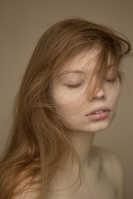 By Patrick Citera / Portrait  photography by Model Linda Lena Blanka ★34 | STRKNG