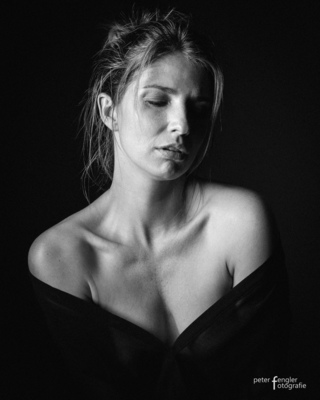 Bernadette! / Portrait  photography by Photographer Peter Fengler Fotografie ★2 | STRKNG