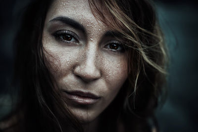 Ella Ars und die Regentropfen / Portrait  photography by Photographer sollenaphotography ★6 | STRKNG