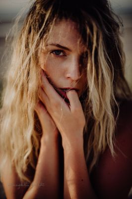 YOU / Portrait  photography by Photographer Atmospheres of Light ★2 | STRKNG