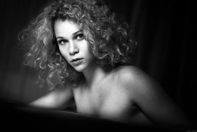 Marmor / Menschen  Fotografie von Fotograf Peter Heidel ★15 | STRKNG