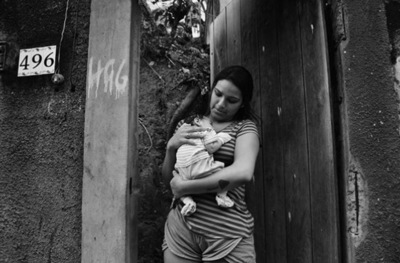 Mama favela / People  photography by Photographer Yoo_exedus | STRKNG