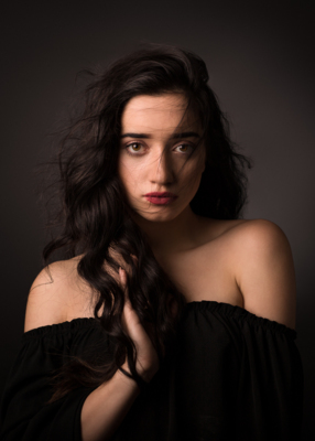 Tara / Portrait  photography by Photographer Martin Hirsch ★2 | STRKNG