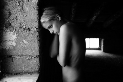 Emili / Portrait  photography by Photographer Adolfo Valente ★16 | STRKNG