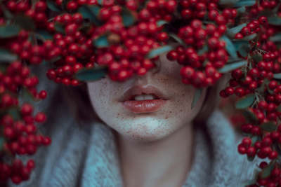 Giulia / Portrait  photography by Photographer Leonid Litvac ★3 | STRKNG