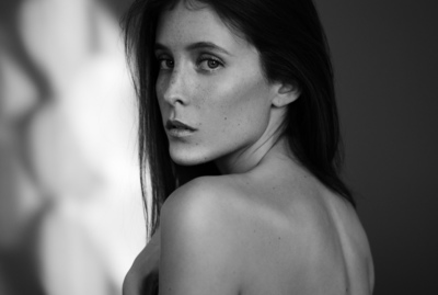 Francesca / Portrait  Fotografie von Fotograf Leonid Litvac ★3 | STRKNG