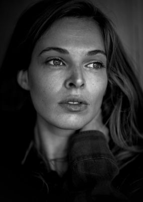 Gaelle / Portrait  Fotografie von Fotograf Christophe_Staelens ★5 | STRKNG