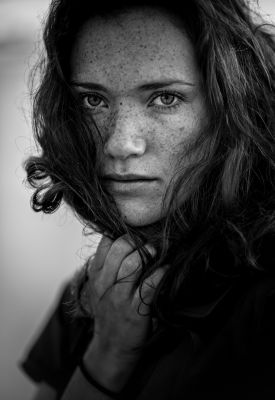 Black hole sun / Portrait  Fotografie von Fotograf Christophe_Staelens ★5 | STRKNG