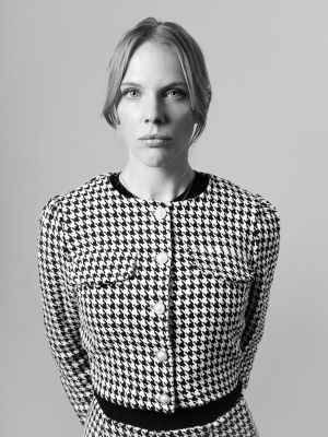 Marina im Hahnentritt / Portrait  Fotografie von Fotograf Jörg Kersten | STRKNG