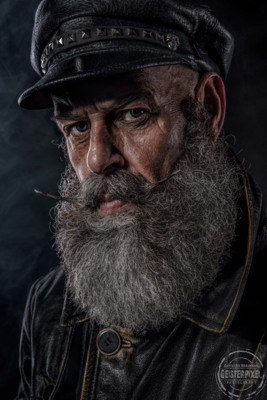 Tom / Portrait  photography by Photographer Geisterpixel | STRKNG