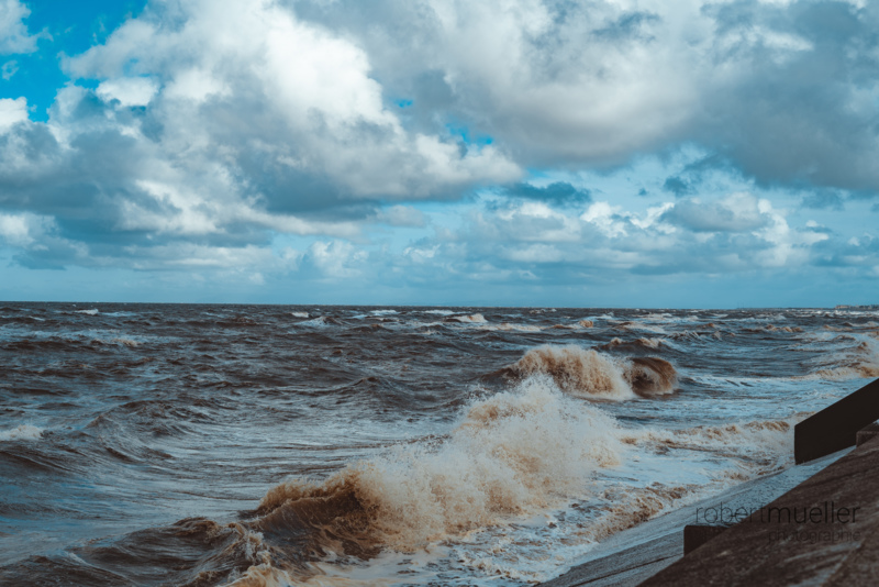 Blackpool - Waves - &copy; Robert Mueller Photographie | Travel