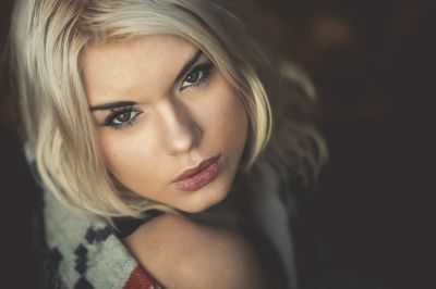 Theresa / Portrait  photography by Photographer Sven Becker ★6 | STRKNG