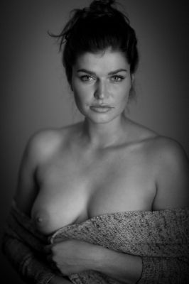 Lisa / Nude  Fotografie von Fotograf Markus Oldenburg ★1 | STRKNG