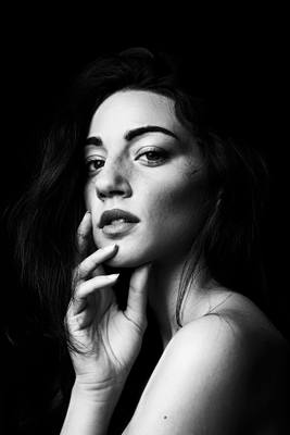 Portrait  photography by Model Silvia Lantano ★7 | STRKNG