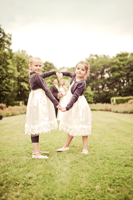 Portrait mit Herzform / Hochzeit  Fotografie von Fotograf Photogenika | STRKNG