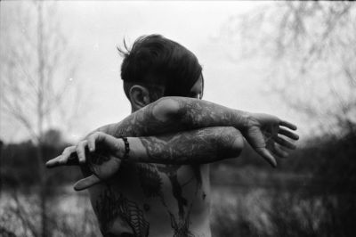 VIII / Schwarz-weiss  Fotografie von Fotografin Ani Levottomuus ★8 | STRKNG