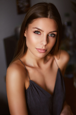 Selina I / Portrait  photography by Photographer Onur Alagöz ★2 | STRKNG