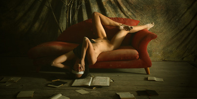 Die Lesestunde (The reading hour) / Creative edit  photography by Photographer TOR 61 ★2 | STRKNG