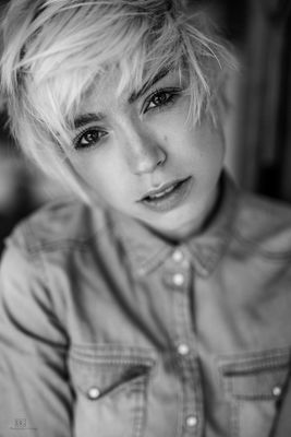 Charleen / Portrait  photography by Photographer david_gonsior_photographie ★1 | STRKNG