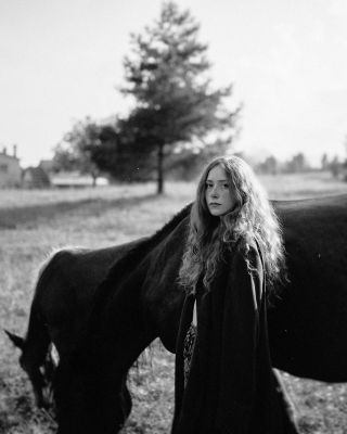 One with horses... / Schwarz-weiss  Fotografie von Fotograf Dark Indigo ★5 | STRKNG