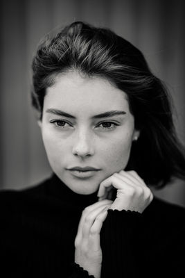 Valentina / Menschen  Fotografie von Fotografin Out&amp;Sight ★3 | STRKNG