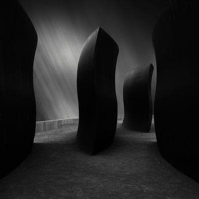 Wake (Richard Serra) I / Photomanipulation  Fotografie von Fotograf Nathan Wirth ★16 | STRKNG