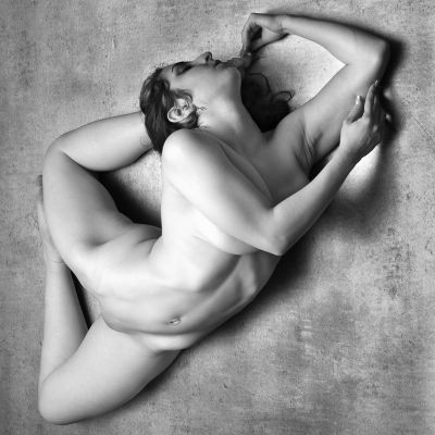 Spannung / Nude  Fotografie von Fotograf dieterkit ★12 | STRKNG