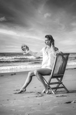 Schau zurück / Portrait  Fotografie von Fotograf Frank Becker | STRKNG